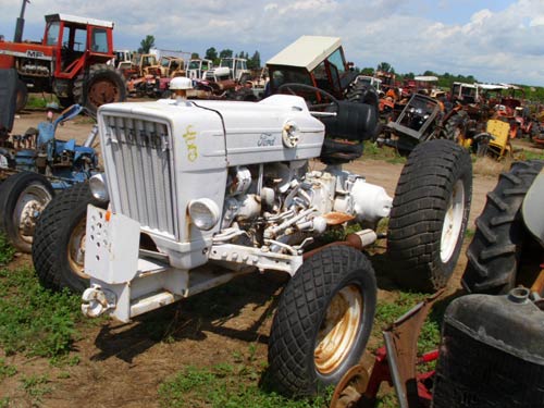 Tractor salvage ford 4000 #10