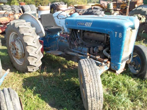 Tractor salvage ford 4000 #9