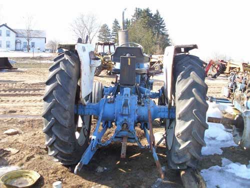 Salvage ford tractor 4610 #10